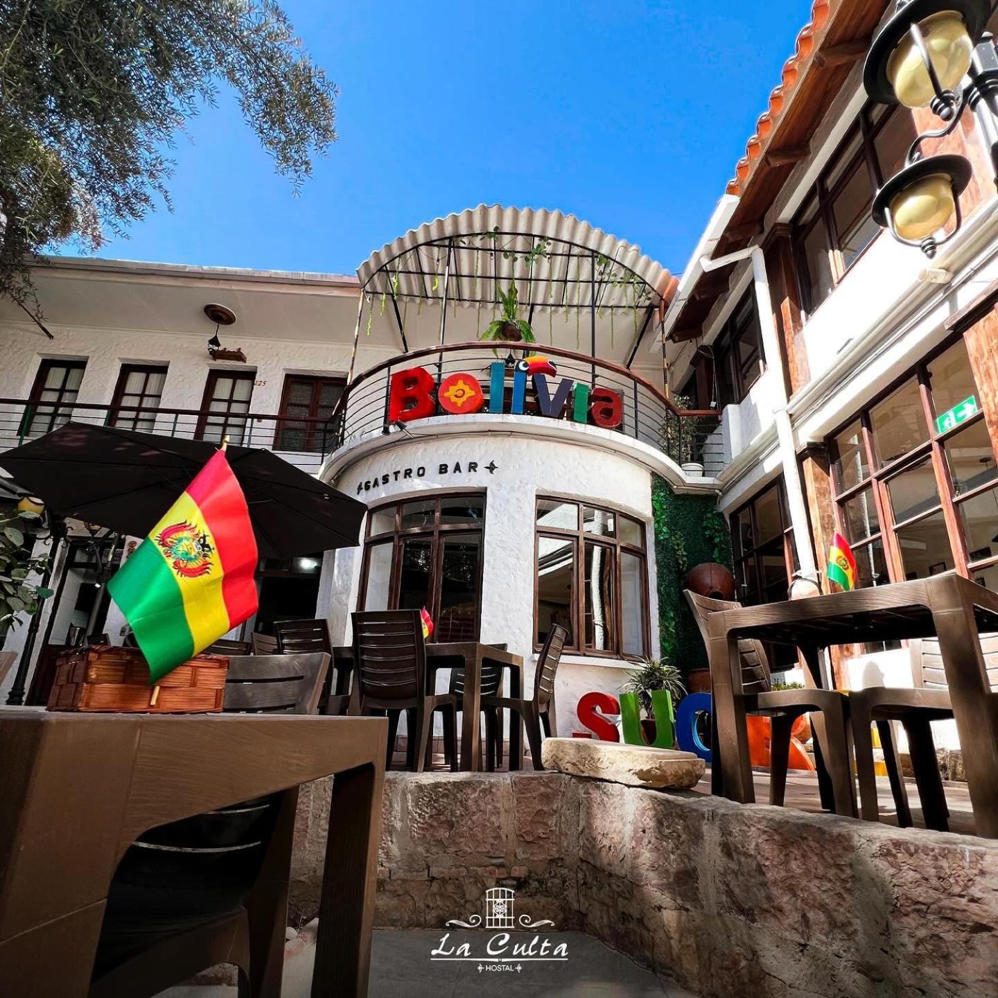 La Culta Centro Cultural Y Hostal 수크레 외부 사진
