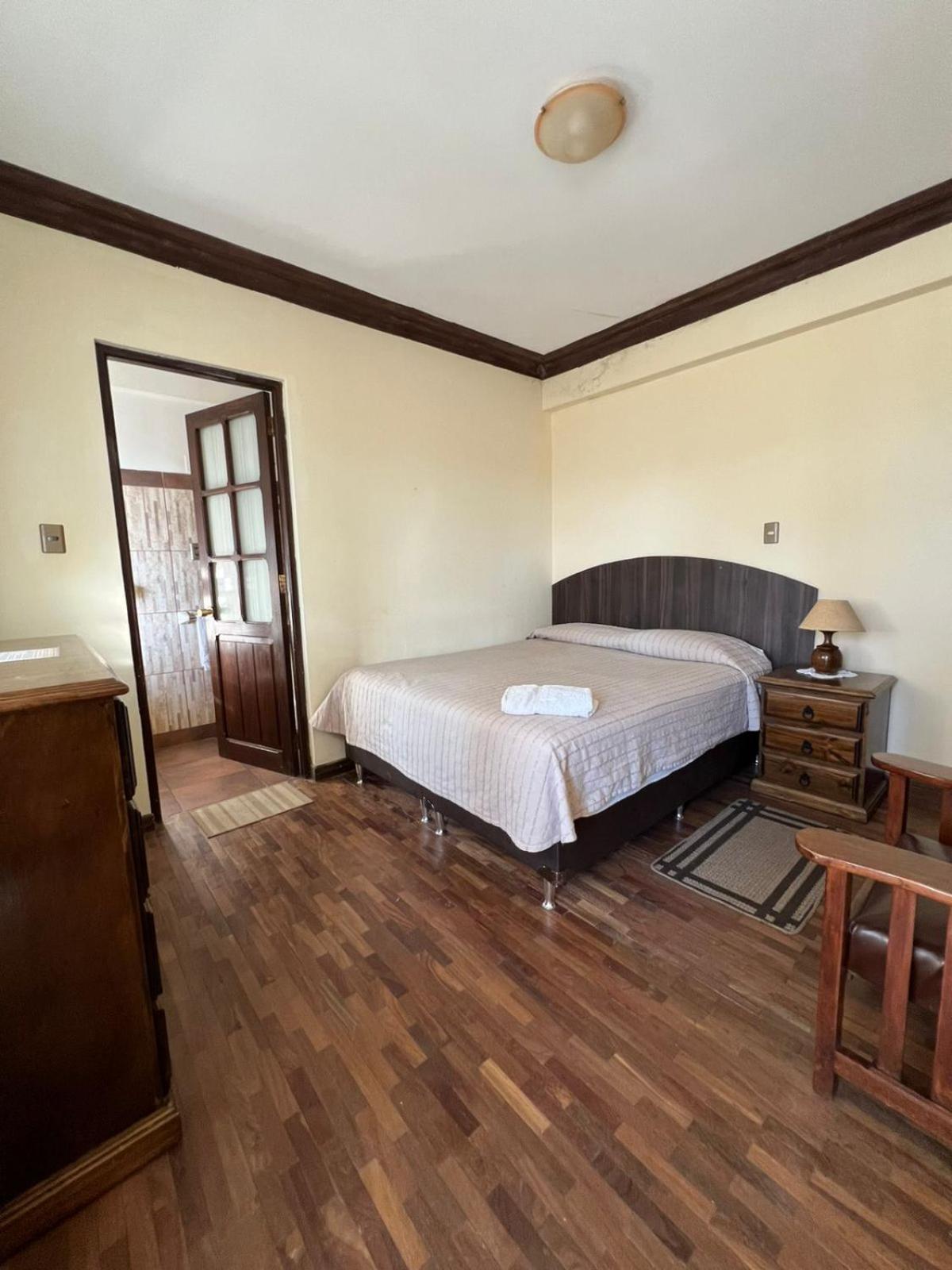 La Culta Centro Cultural Y Hostal 수크레 외부 사진