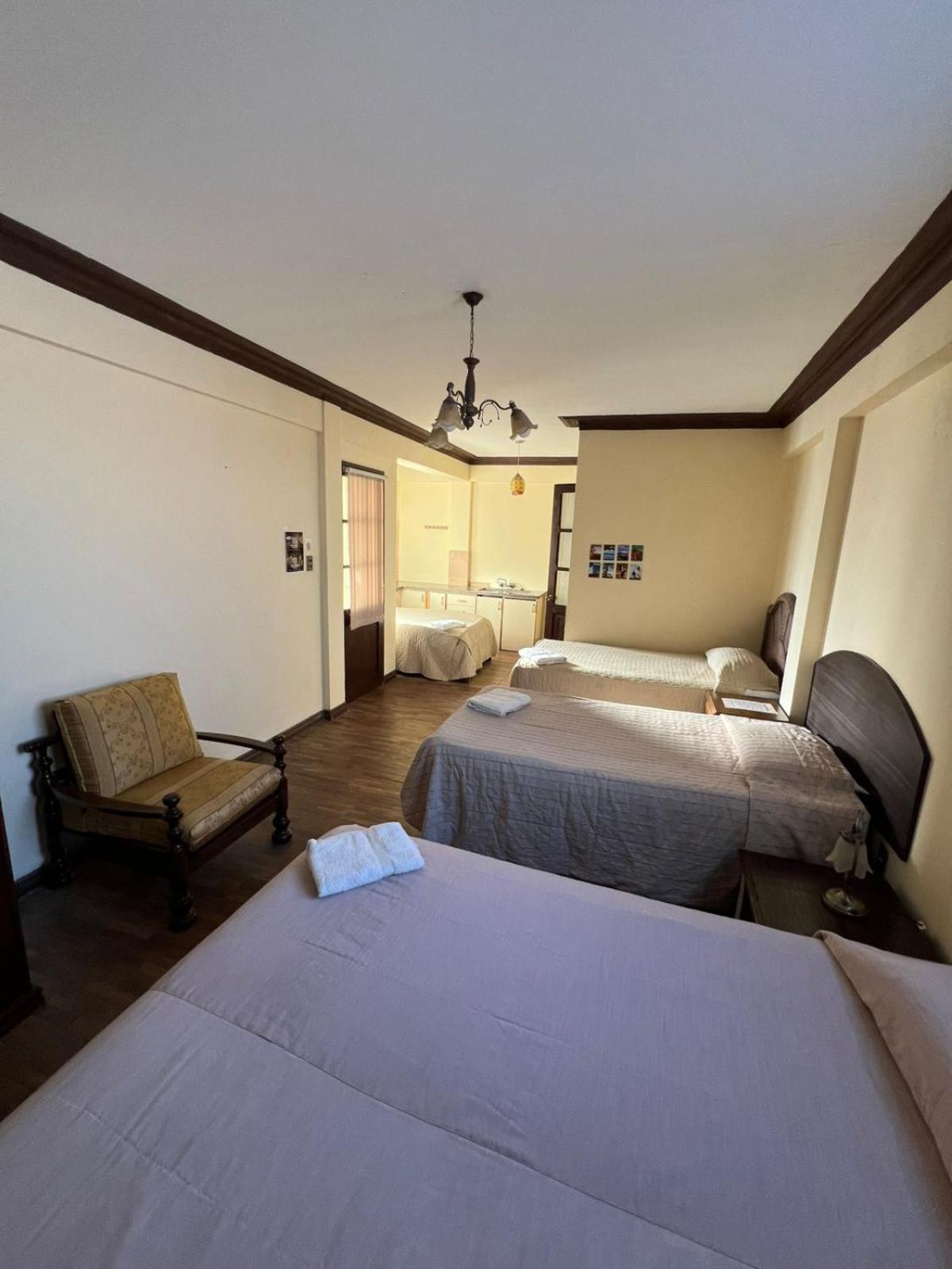 La Culta Centro Cultural Y Hostal 수크레 외부 사진
