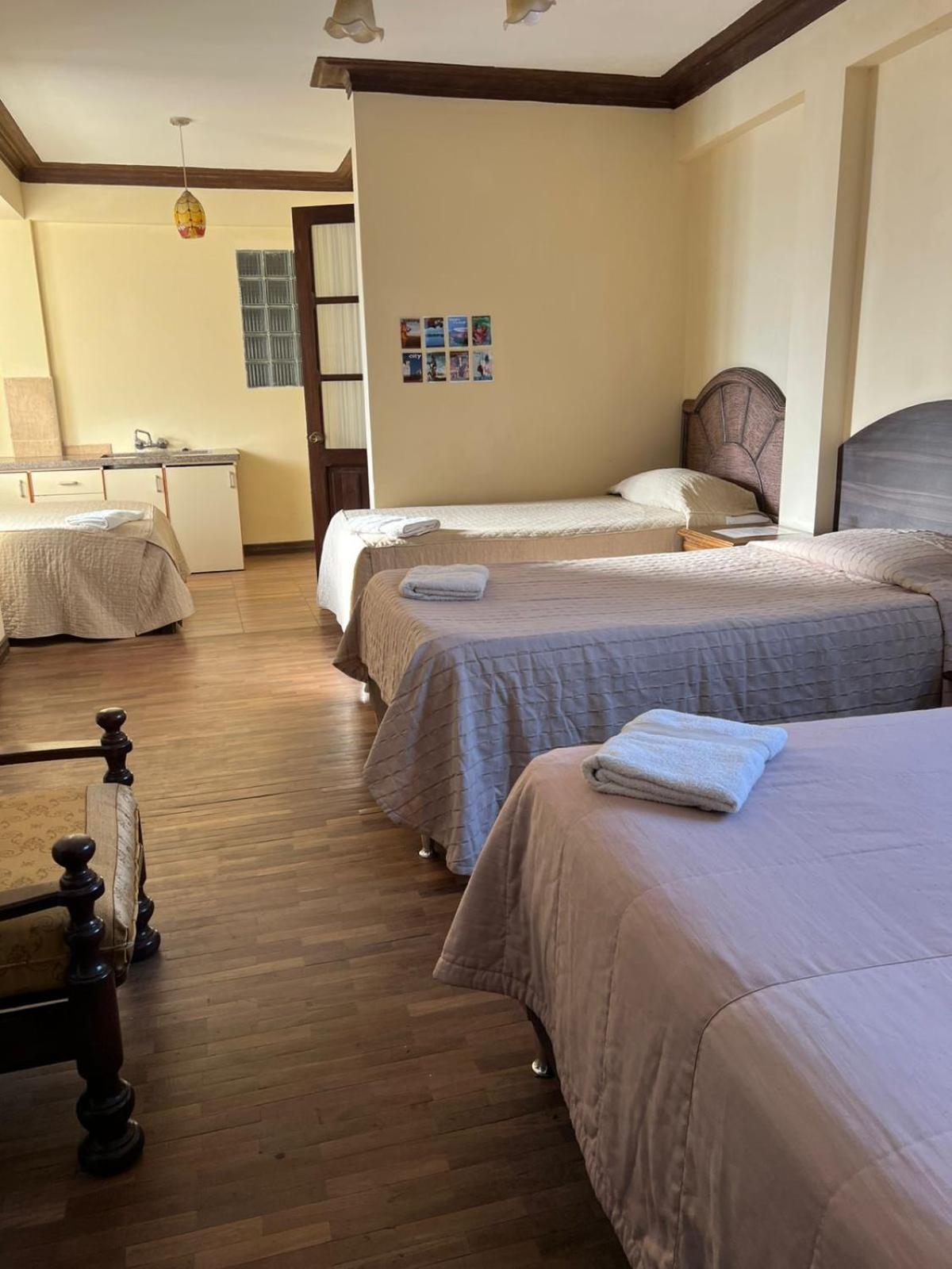La Culta Centro Cultural Y Hostal 수크레 외부 사진