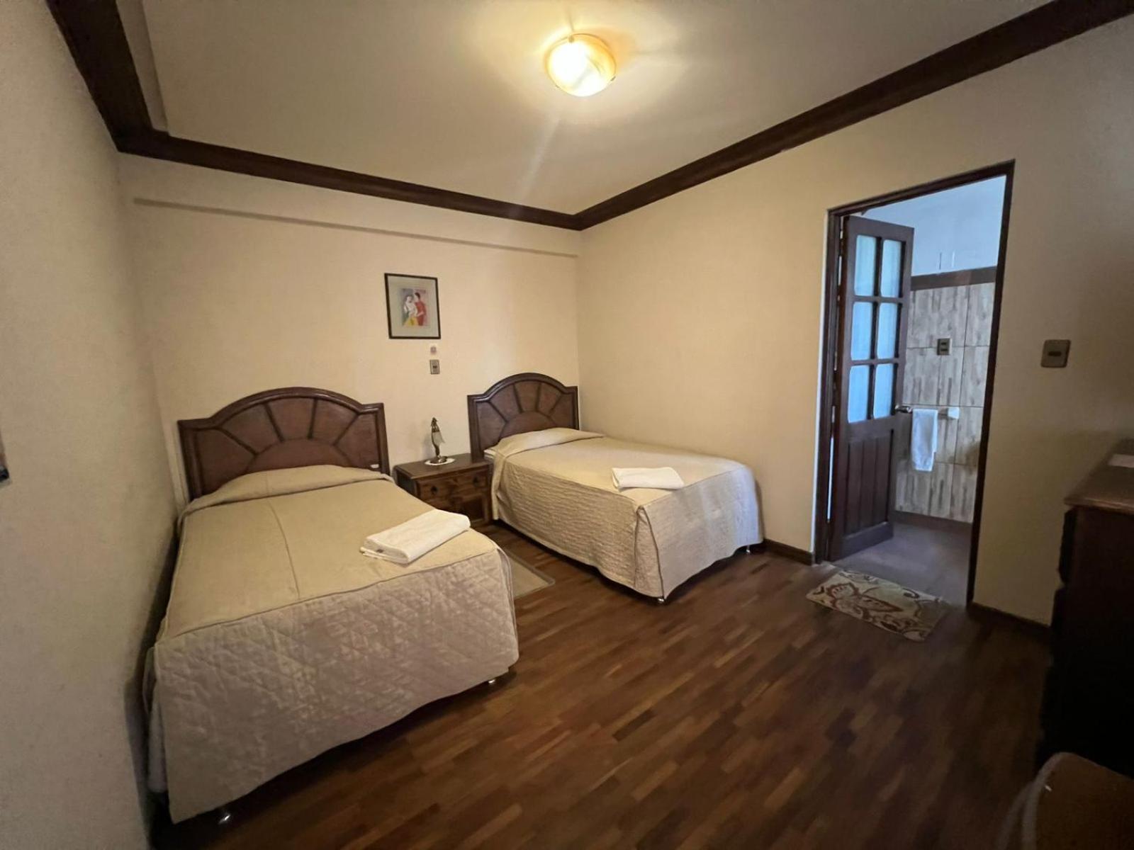 La Culta Centro Cultural Y Hostal 수크레 외부 사진