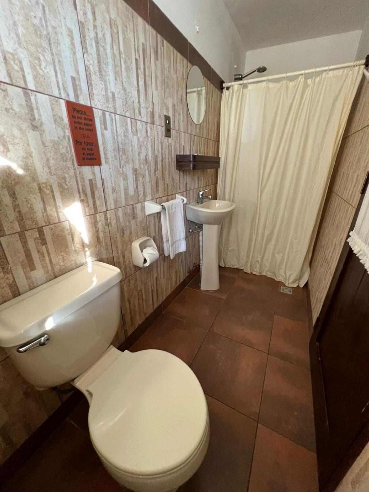 La Culta Centro Cultural Y Hostal 수크레 외부 사진